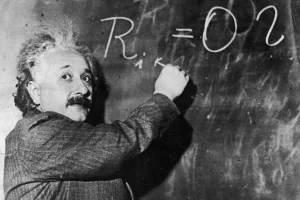 კანტისა და აინშტაინის სივრცისა და დროის თეორიების ურთიერთობის საკითხისათვის